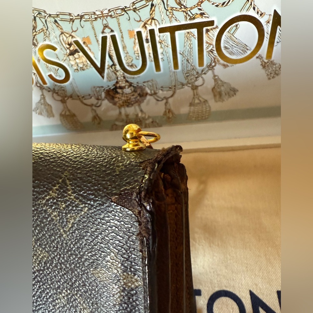 Louis Vuitton Vintage Brown Monogram Wallet in Chain - Picture 6 of 14